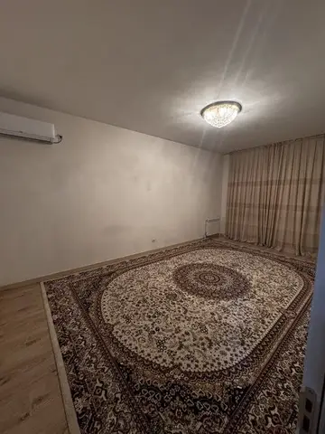 Юнусабадский, ,
